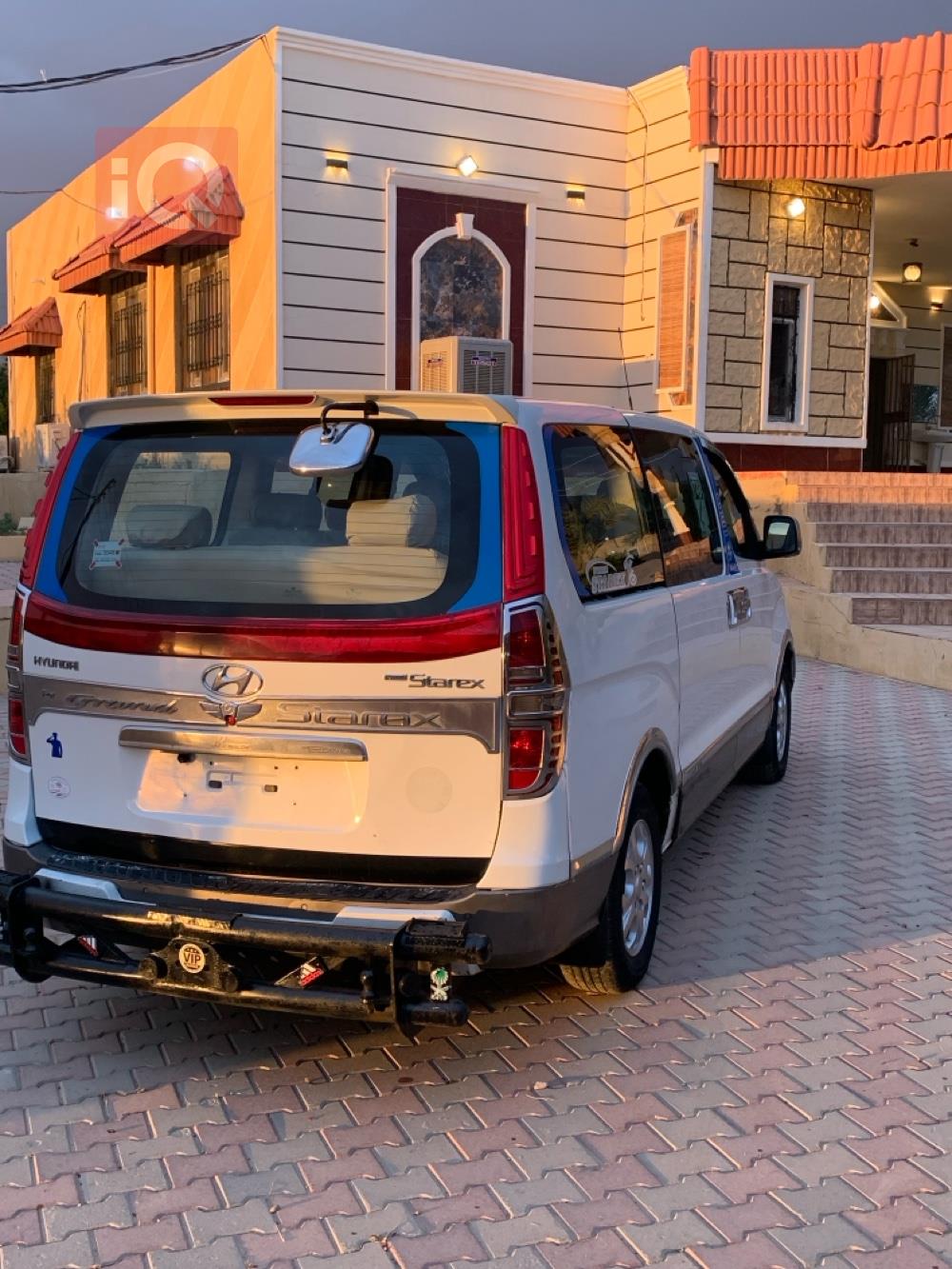 Hyundai Starex